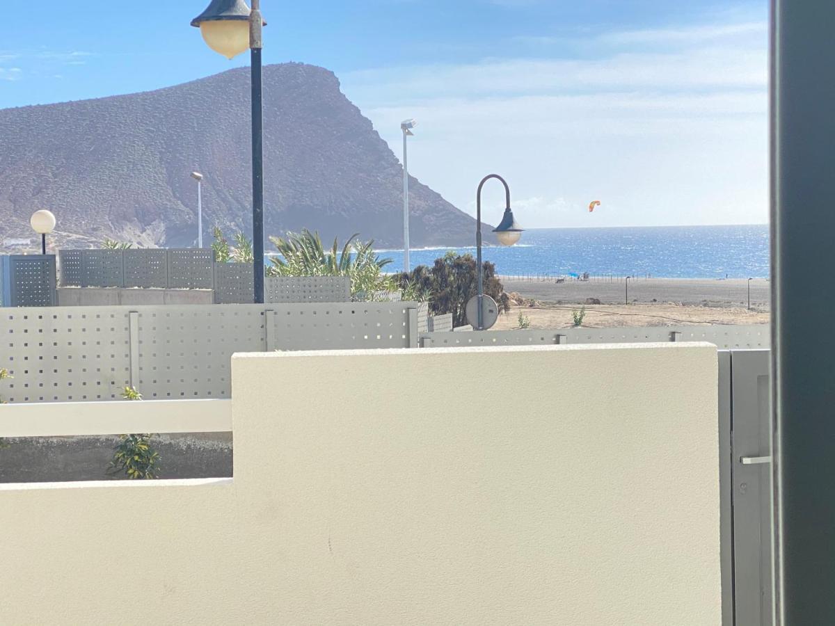 A Beautiful Apartment With A Beach View - La Tejita - El Medano Buitenkant foto