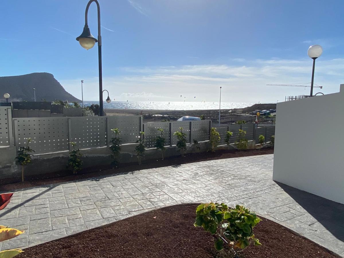 A Beautiful Apartment With A Beach View - La Tejita - El Medano Buitenkant foto